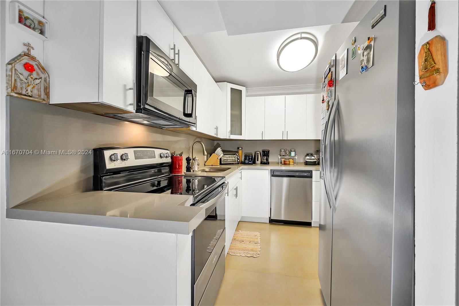 Real estate property located at 20500 Country Club Dr #501, Miami-dade, Biscaya Iii Condo, Aventura, FL