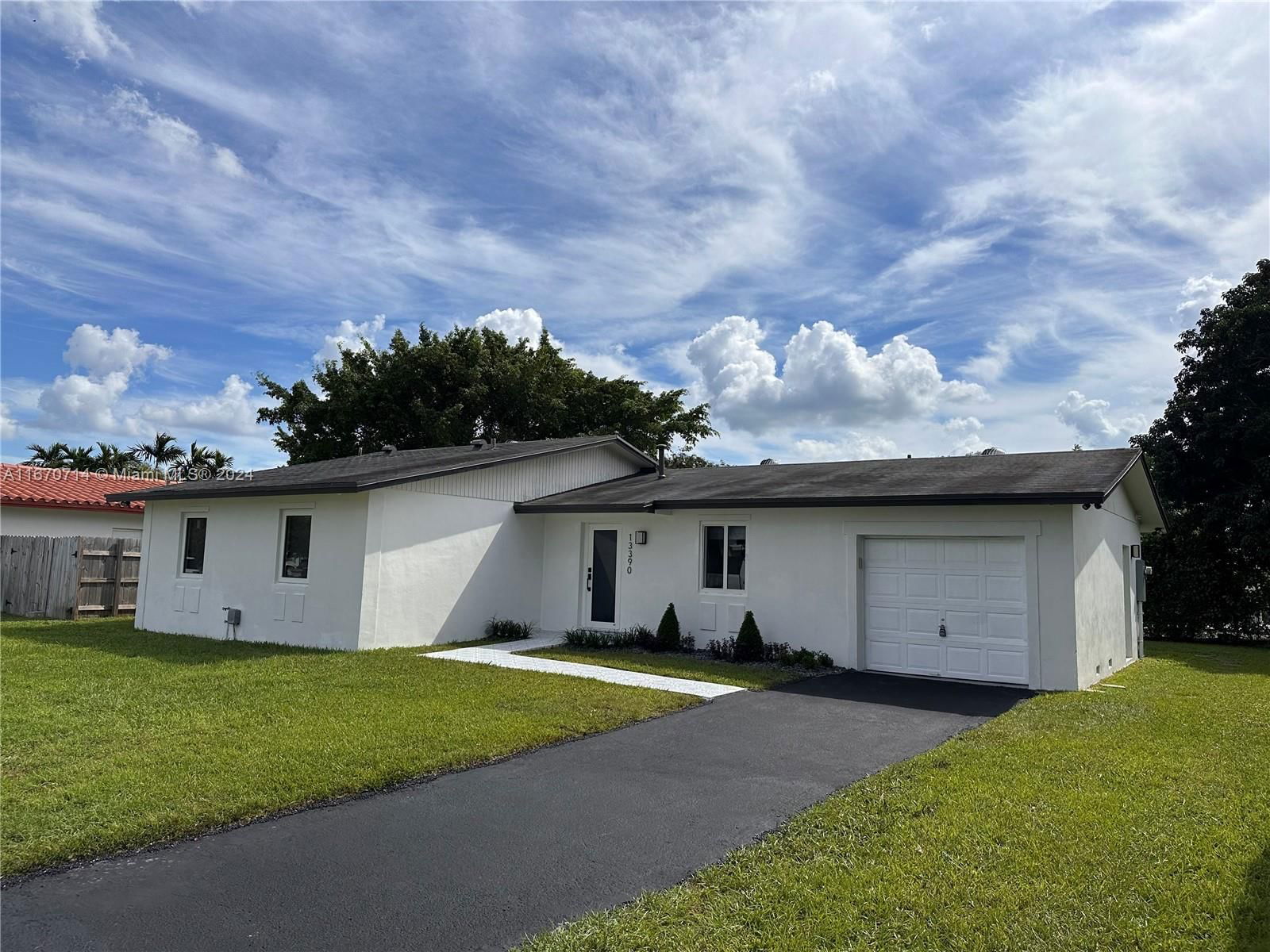 Real estate property located at 13390 78th St, Miami-Dade, WINSTON PARK UNIT 4, Miami, FL