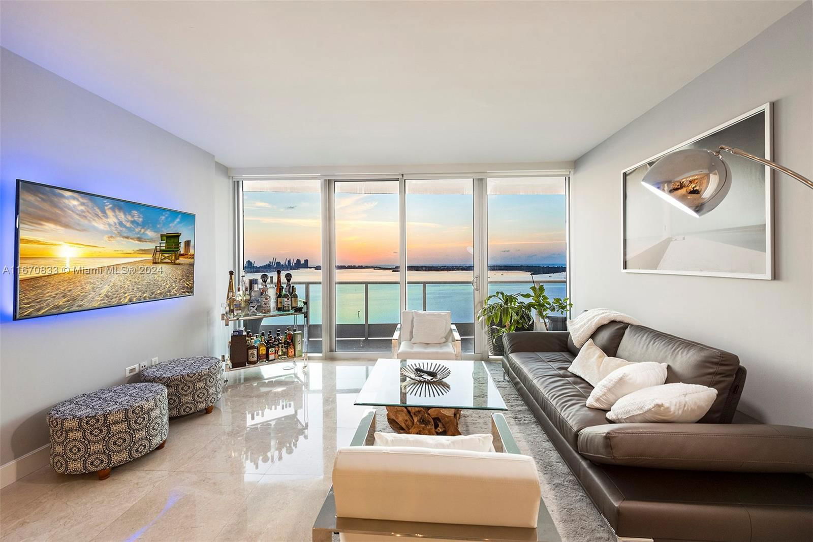 Real estate property located at 1331 Brickell Bay Dr #2203, Miami-Dade, JADE RESIDENCES AT BRICKE, Miami, FL