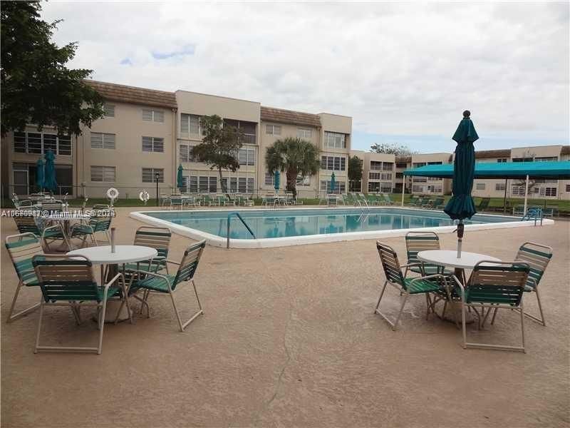 Real estate property located at 5830 64th Ave #104, Broward, BERMUDA CLUB NINE CONDO, Tamarac, FL