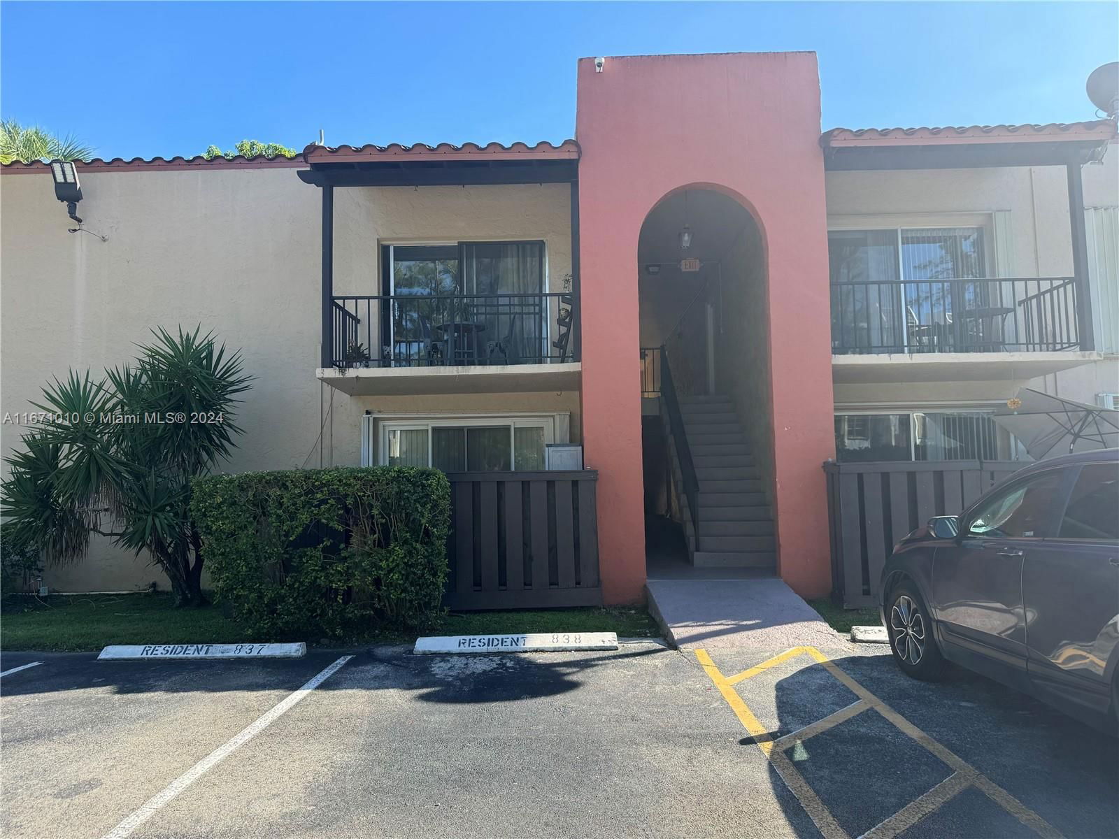 Real estate property located at 10836 Kendall Dr V1, Miami-Dade, SPANISH TRACE CONDO, Miami, FL