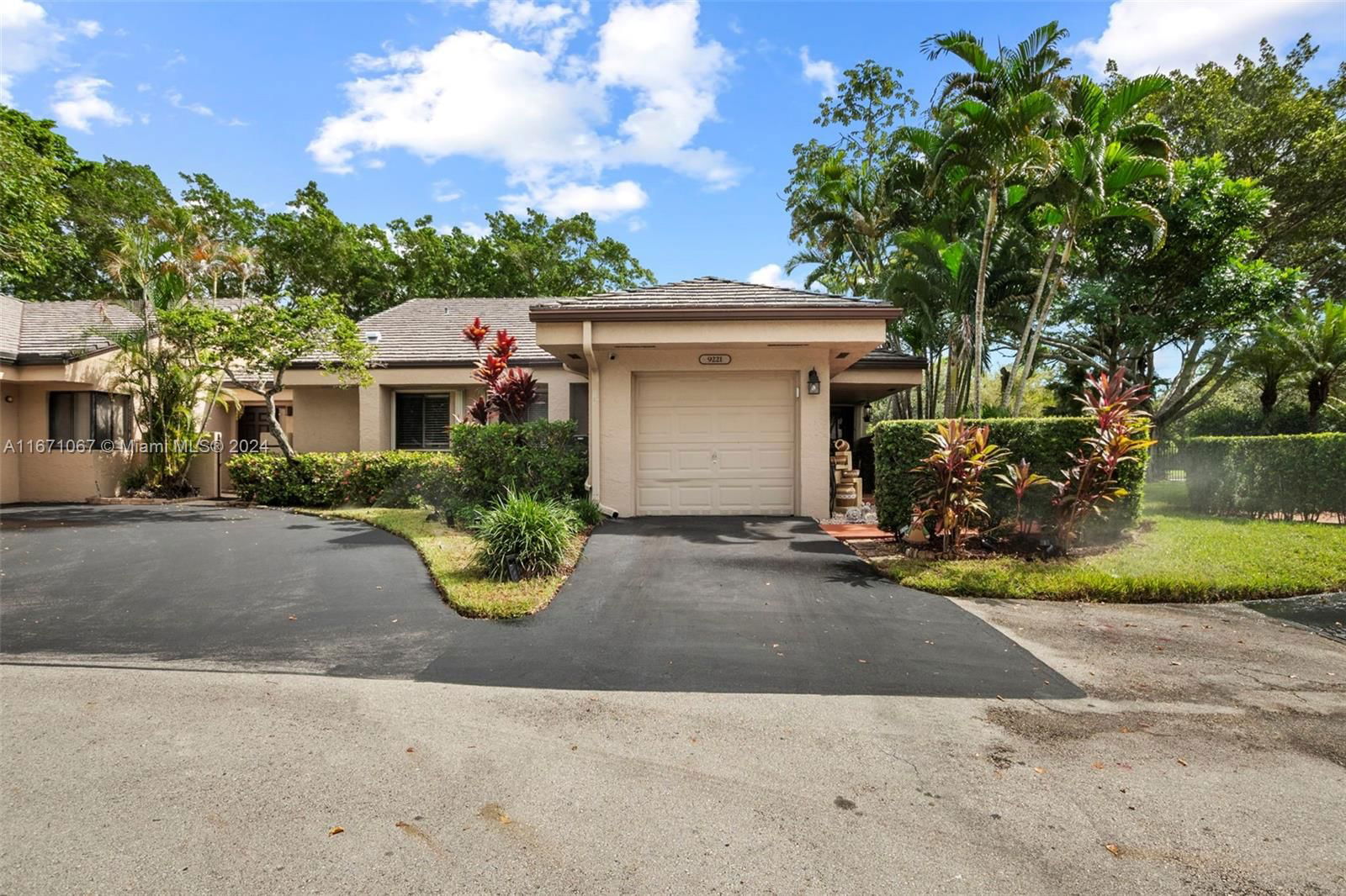 Real estate property located at 9221 Chelsea Dr N, Broward, CHELSEA ONE, Plantation, FL