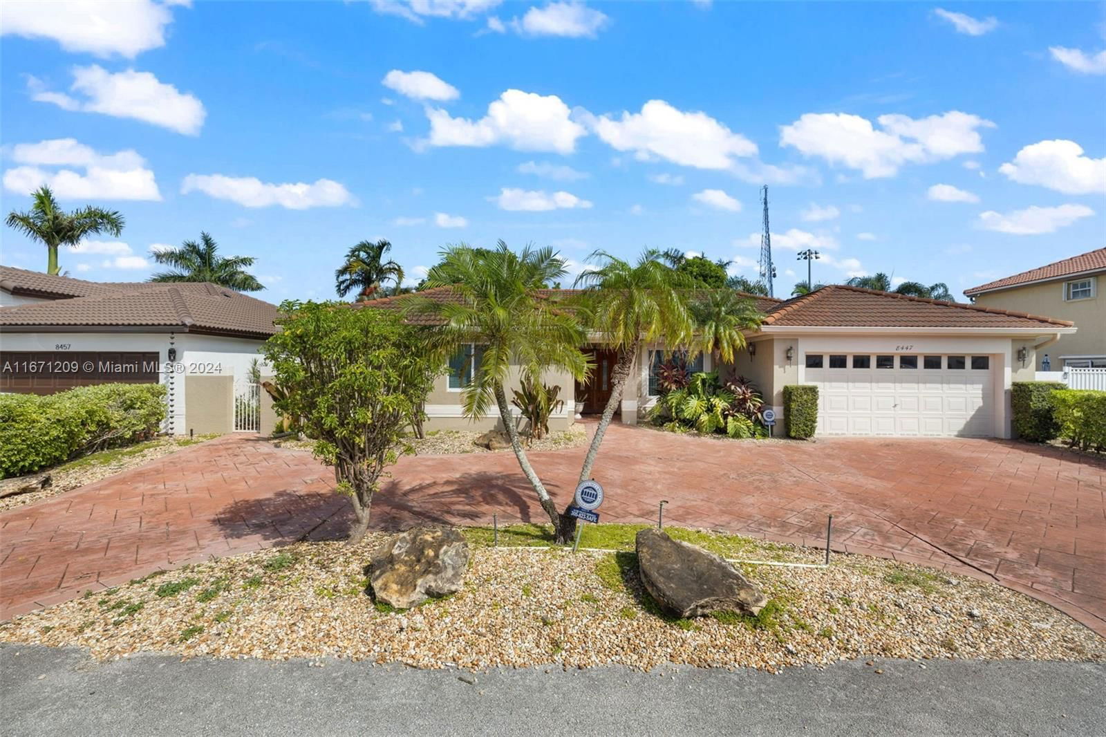 Real estate property located at 8447 201st Ter, Miami-Dade, MARBELLA PARK 4TH ADDN, Hialeah, FL