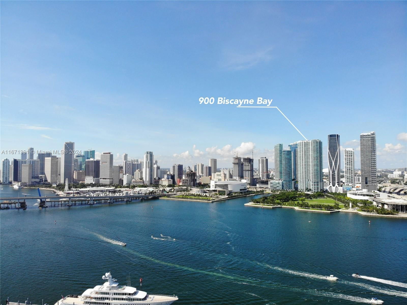 Real estate property located at 900 Biscayne Blvd #2104, Miami-Dade, 900 BISCAYNE BAY CONDO, Miami, FL