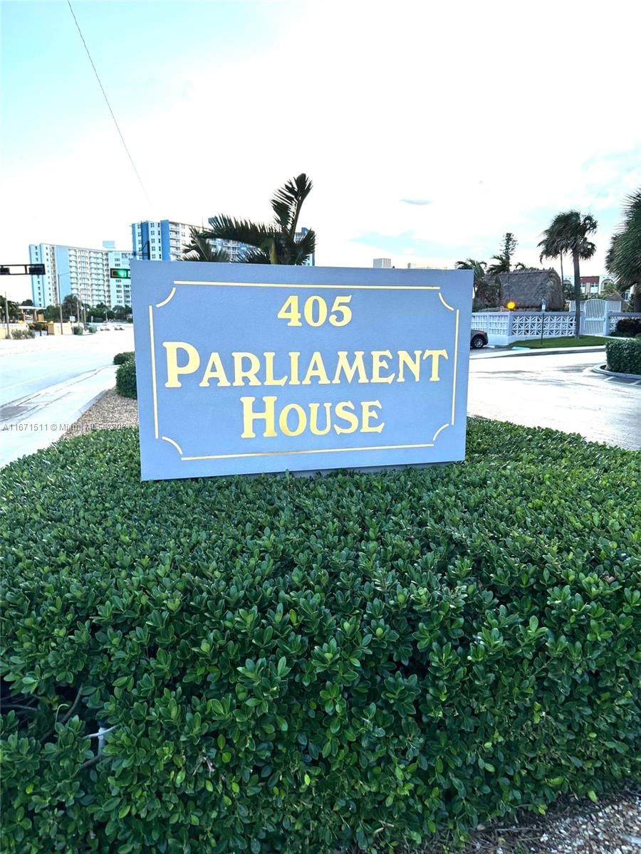 Real estate property located at 405 Ocean Blvd #1009, Broward, PARLIAMENT HOUSE CONDO, Pompano Beach, FL