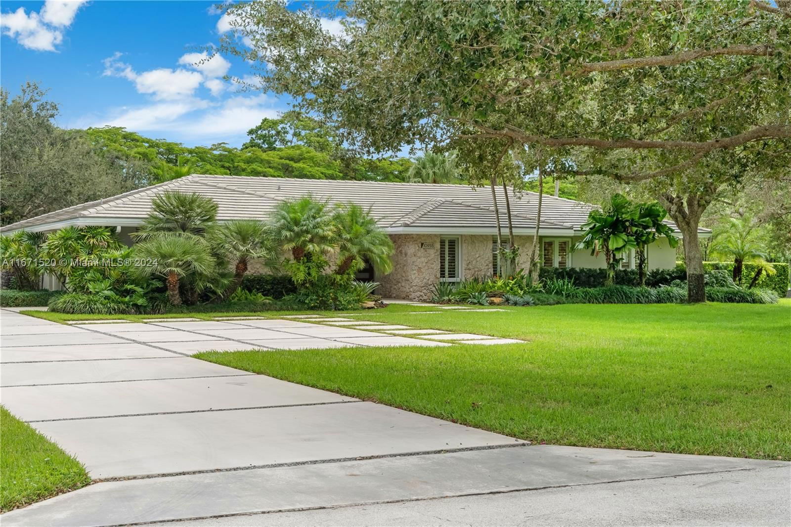 Real estate property located at 10955 69th Ct, Miami-Dade, KENDALL PARK ESTATES 3RD, Pinecrest, FL