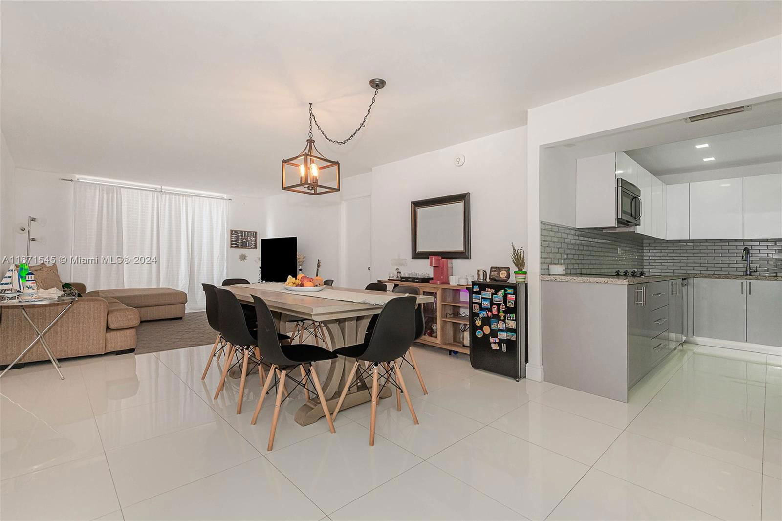 Real estate property located at 6039 Collins Ave #307, Miami-Dade, MAISON GRANDE CONDO, Miami Beach, FL