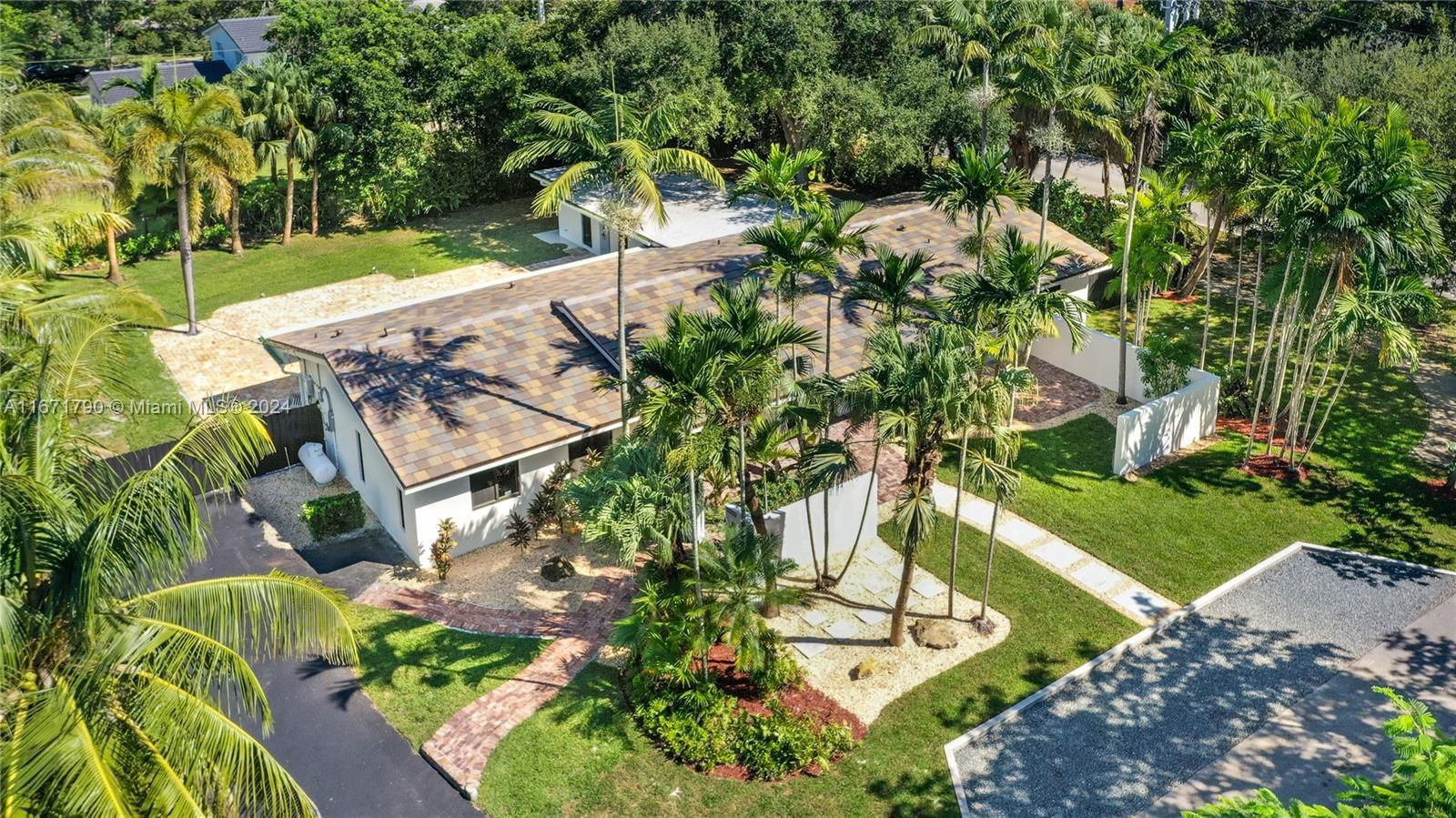 Real estate property located at 13575 72nd Court, Miami-Dade, COUNTRY SQUIRE MNR SEC 5, Pinecrest, FL