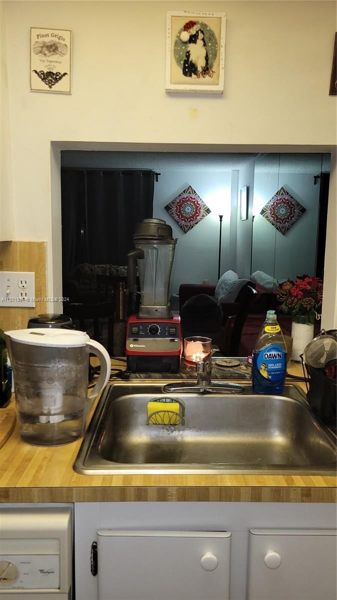 Real estate property located at 16751 9th Ave #308, Miami-dade, Windwood Condo, North Miami Beach, FL