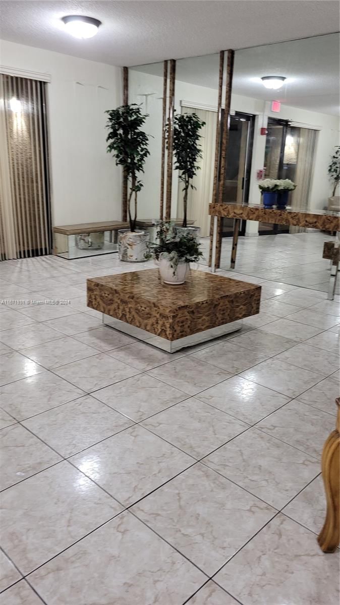 Real estate property located at 16751 9th Ave #308, Miami-dade, Windwood Condo, North Miami Beach, FL
