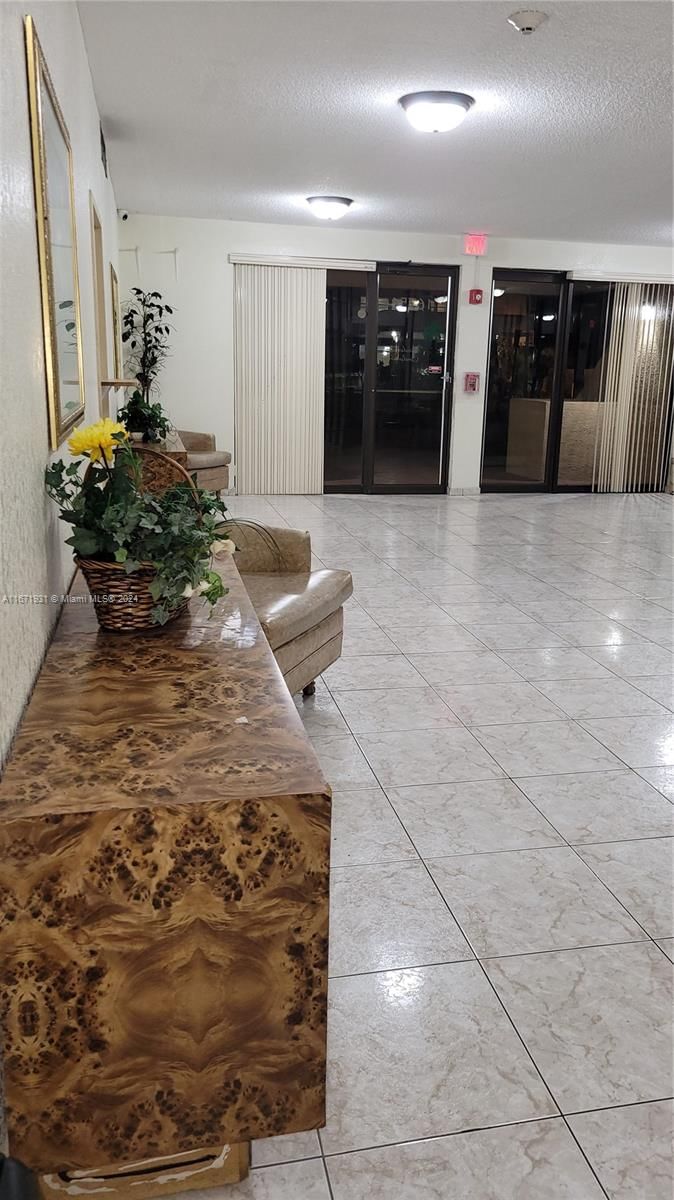 Real estate property located at 16751 9th Ave #308, Miami-dade, Windwood Condo, North Miami Beach, FL