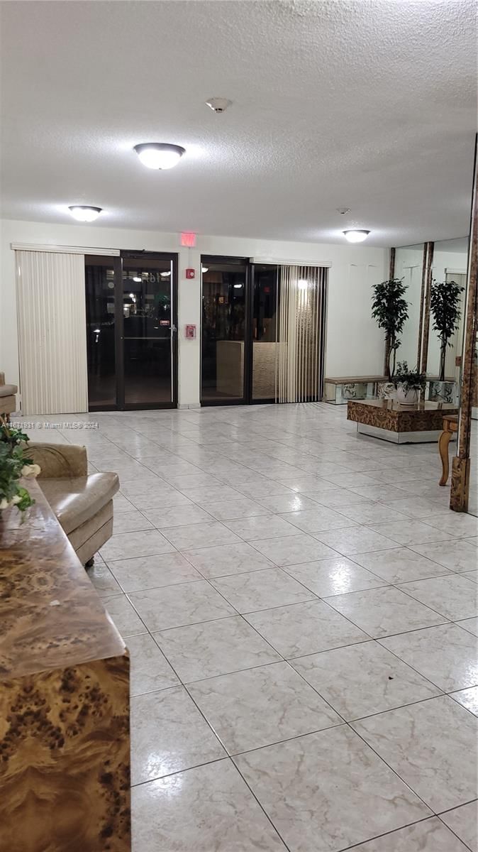 Real estate property located at 16751 9th Ave #308, Miami-dade, Windwood Condo, North Miami Beach, FL