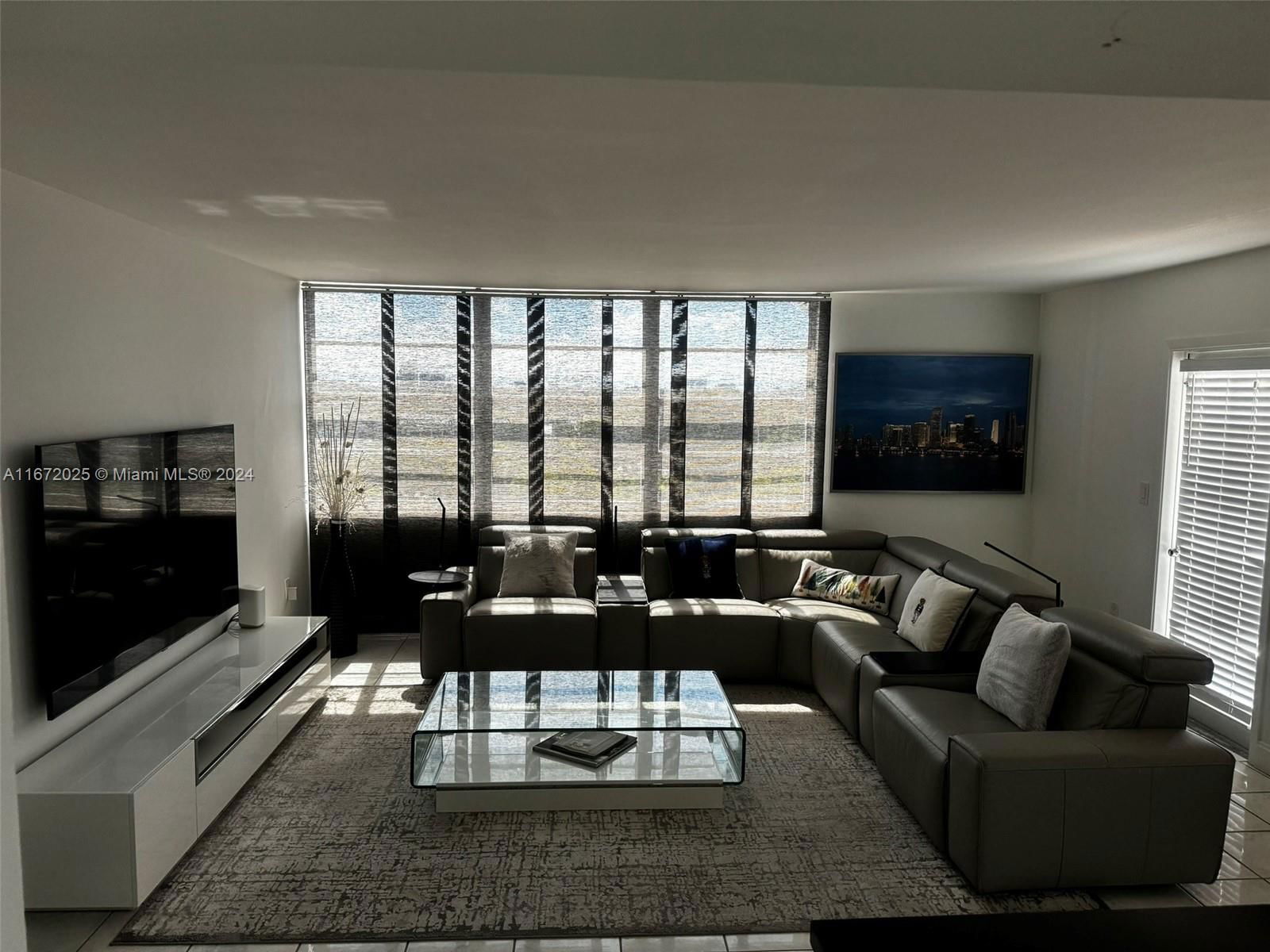 Real estate property located at 1351 Miami Gardens Dr #625E, Miami-dade, Buckley Towers Condo, Miami, FL