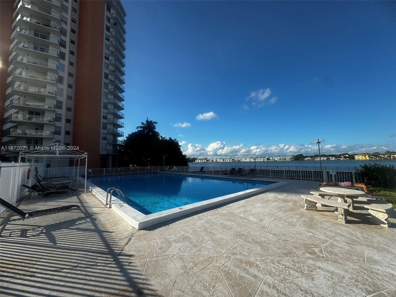 Real estate property located at 1351 Miami Gardens Dr #625E, Miami-dade, Buckley Towers Condo, Miami, FL