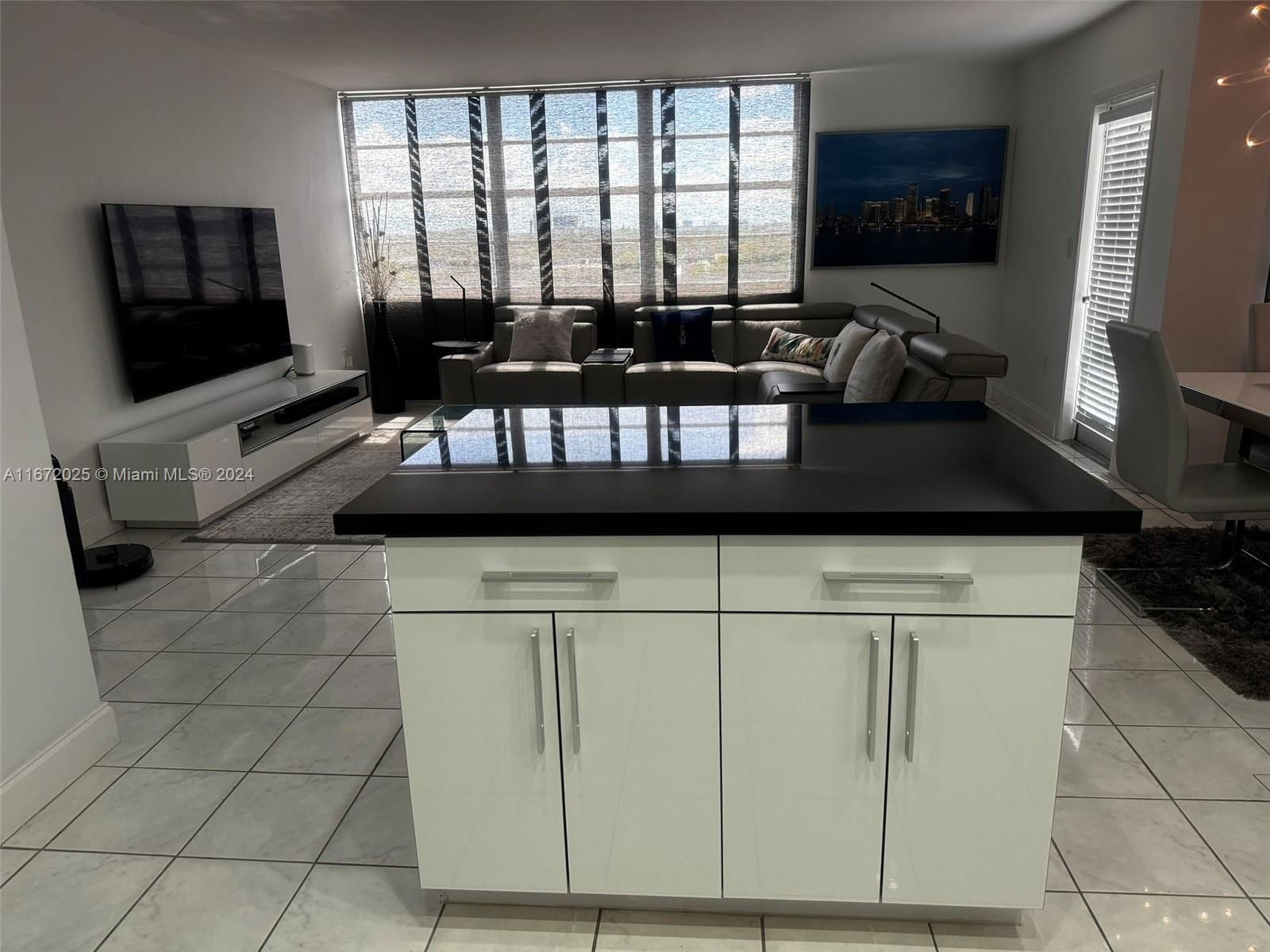 Real estate property located at 1351 Miami Gardens Dr #625E, Miami-dade, Buckley Towers Condo, Miami, FL