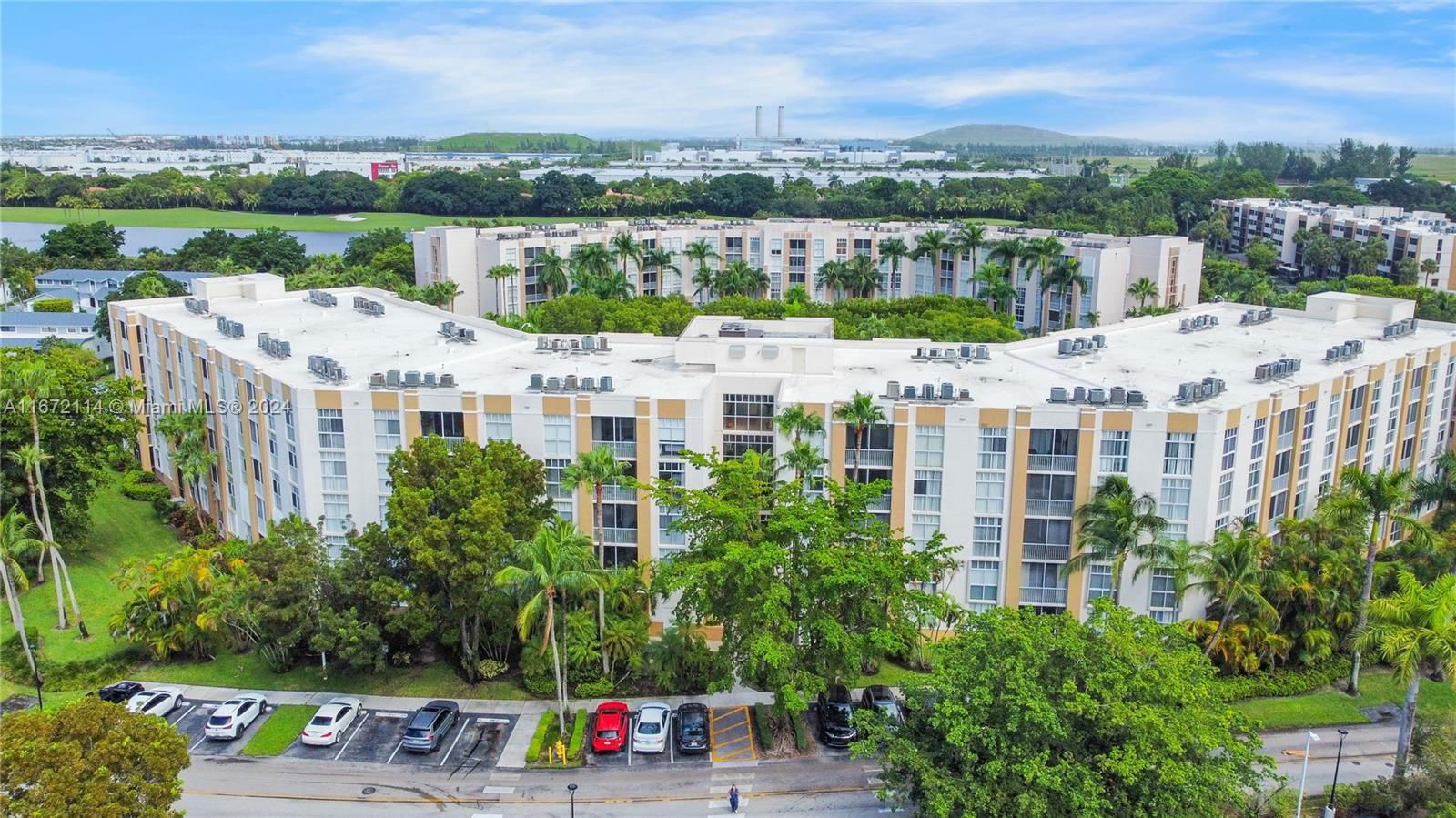 Real estate property located at 9805 52nd St #211, Miami-Dade, DORAL HOUSE CONDO NO 2, Doral, FL