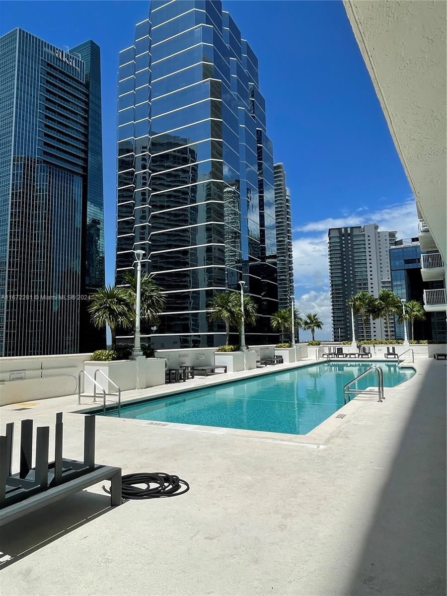 Real estate property located at 1200 Brickell Bay Dr #2821, Miami-Dade, THE CLUB AT BRICKELL BAY, Miami, FL