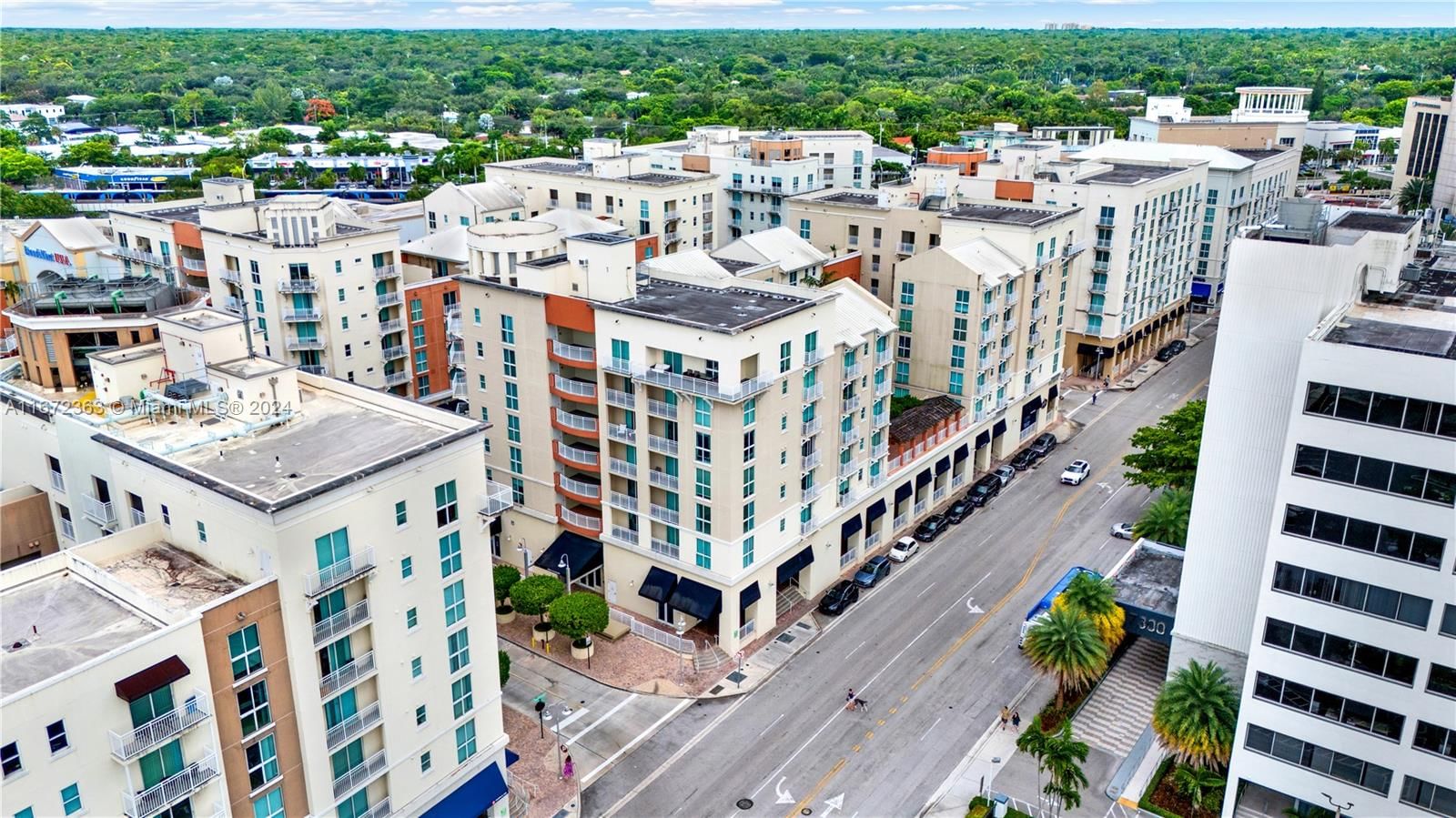 Real estate property located at 7280 89th St D302, Miami-dade, Downtown Dadeland Condo N, Miami, FL