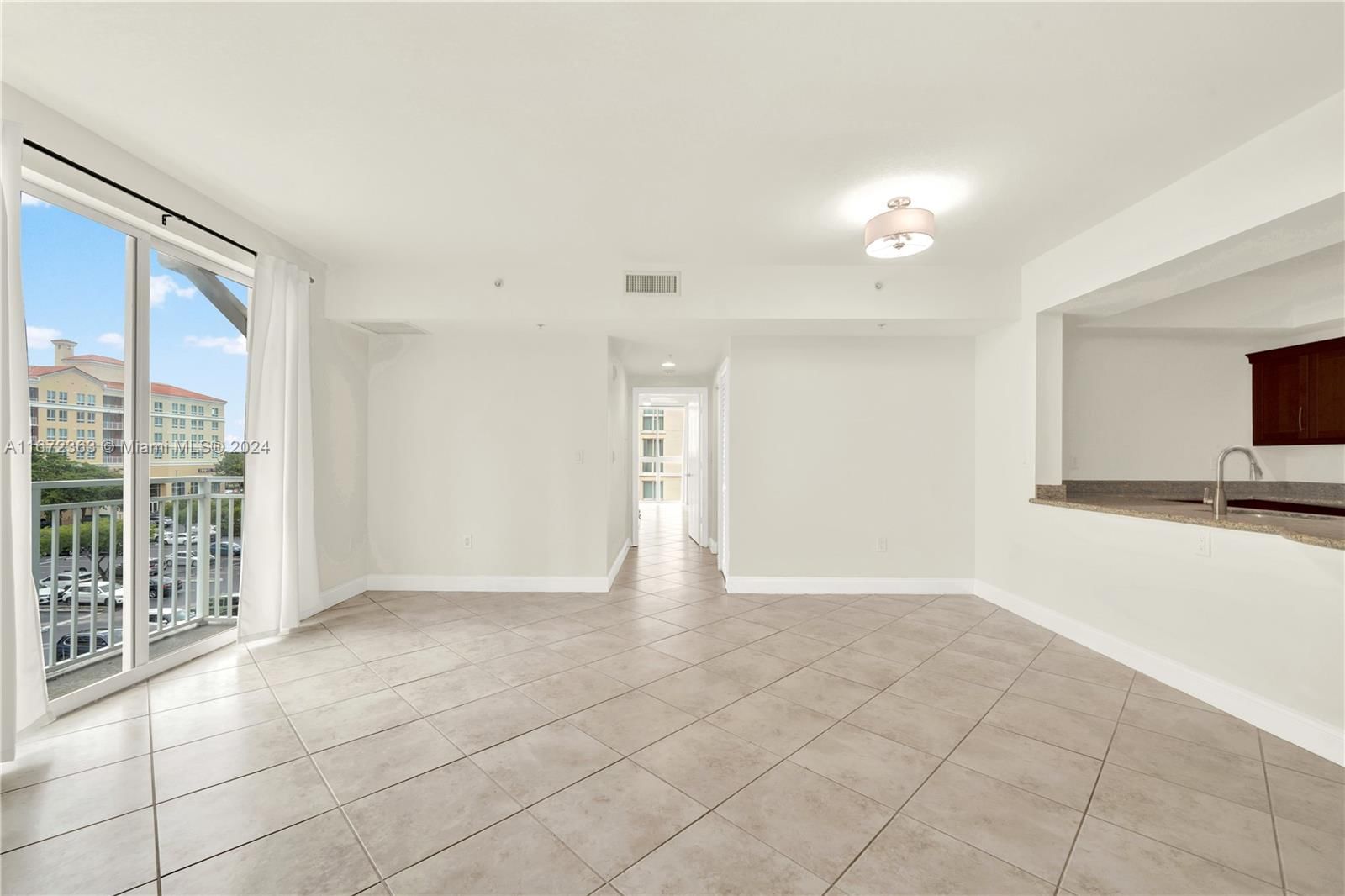 Real estate property located at 7280 89th St D302, Miami-dade, Downtown Dadeland Condo N, Miami, FL