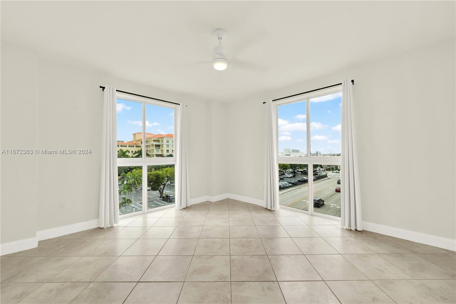 Real estate property located at 7280 89th St D302, Miami-dade, Downtown Dadeland Condo N, Miami, FL