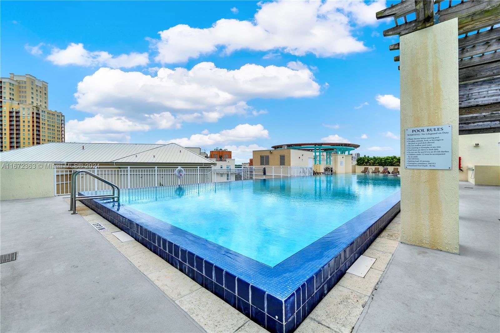 Real estate property located at 7280 89th St D302, Miami-dade, Downtown Dadeland Condo N, Miami, FL