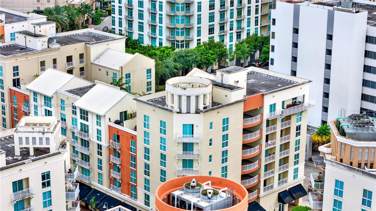 Real estate property located at 7280 89th St D302, Miami-dade, Downtown Dadeland Condo N, Miami, FL