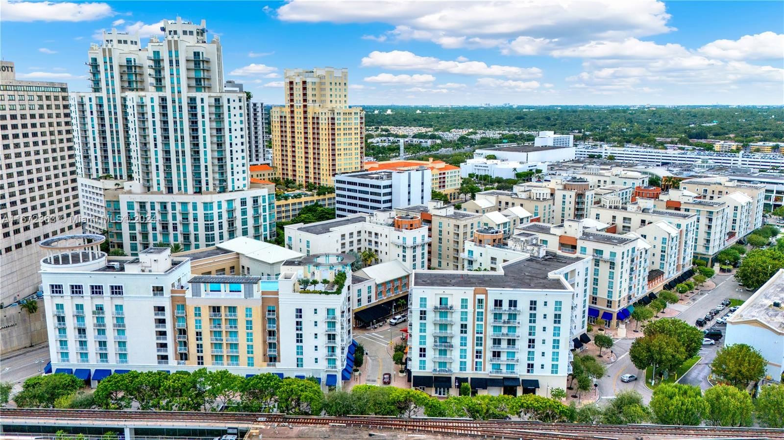 Real estate property located at 7280 89th St D302, Miami-dade, Downtown Dadeland Condo N, Miami, FL