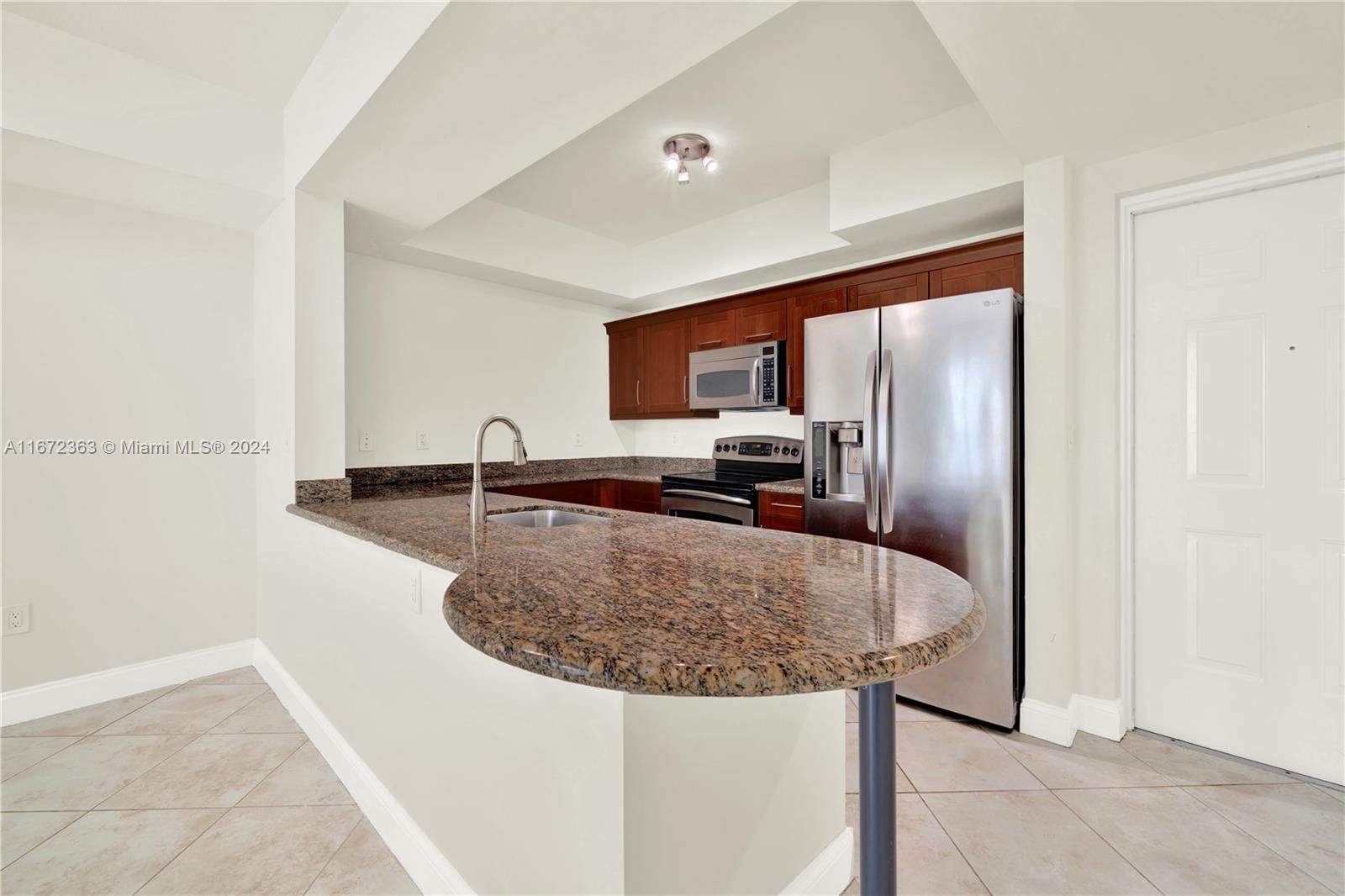 Real estate property located at 7280 89th St D302, Miami-dade, Downtown Dadeland Condo N, Miami, FL