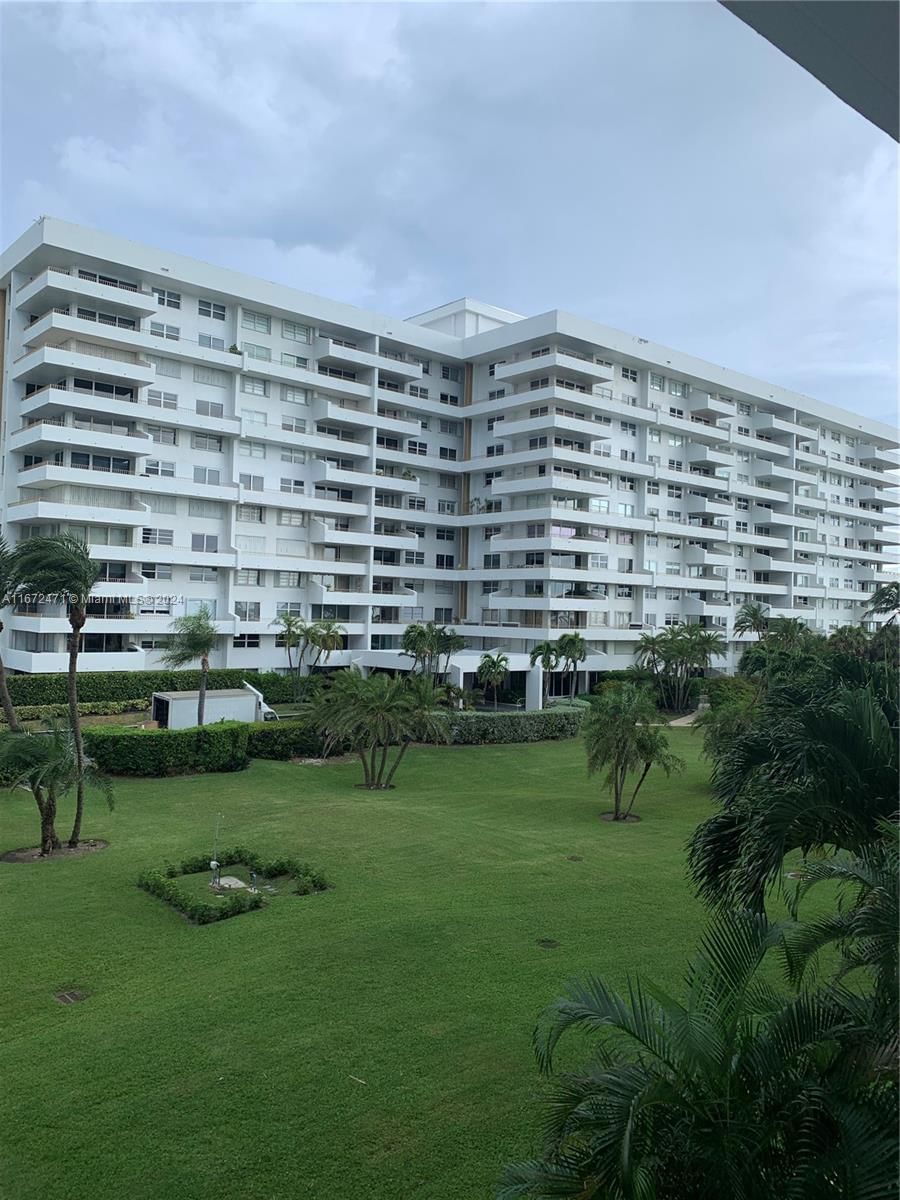 Real estate property located at 177 Ocean Lane Dr #208, Miami-Dade, KEY BISCAYNE COMMODORE CL, Key Biscayne, FL