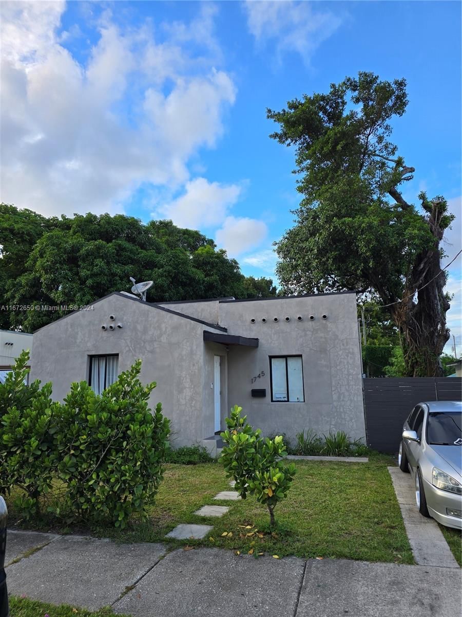 Real estate property located at 1745 49th St, Miami-Dade, ALLAPATTAH SQUARE, Miami, FL