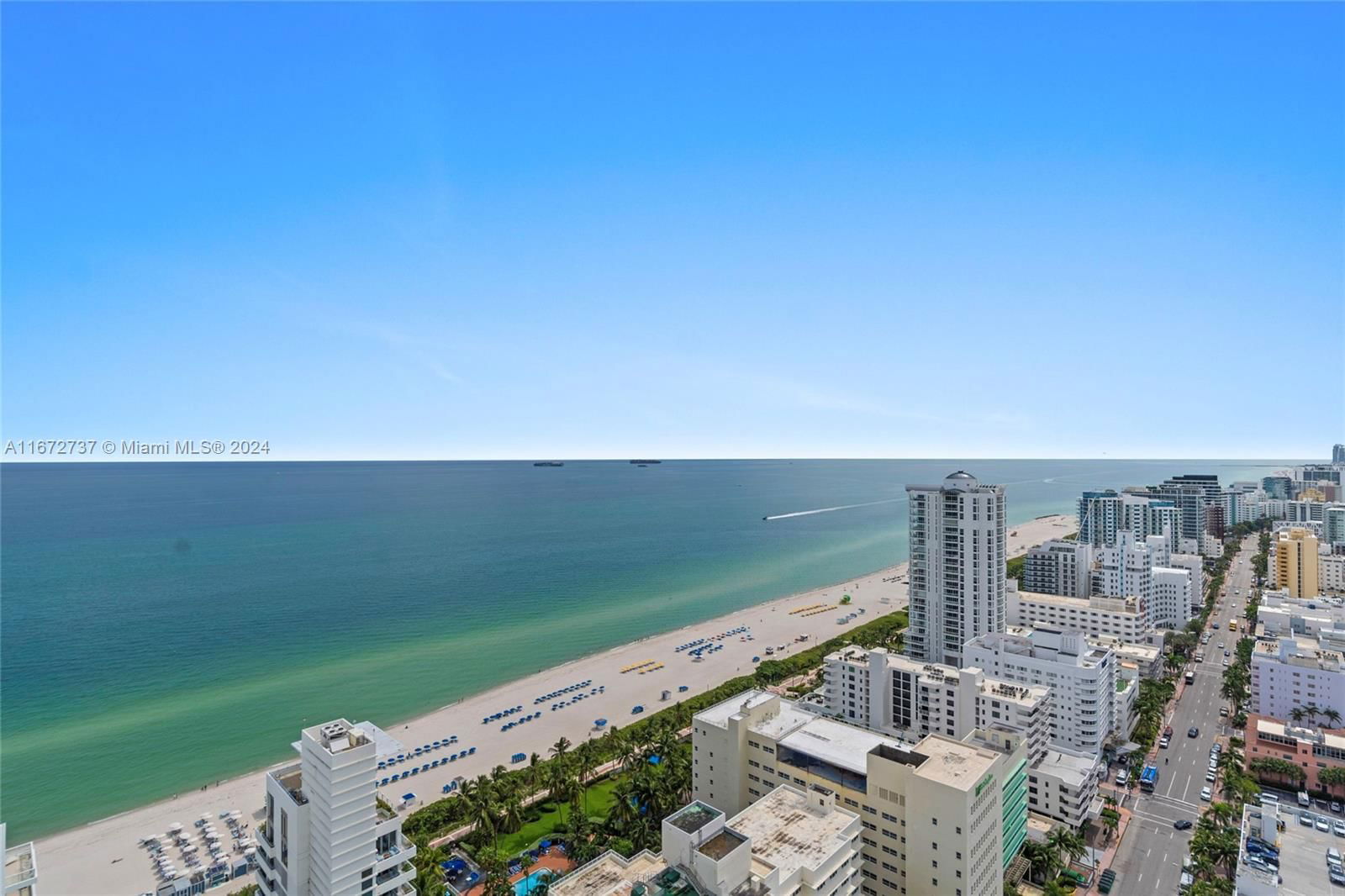 Real estate property located at 4401 Collins Ave #3202/3204, Miami-Dade, Fontainebleau II Tresor, Miami Beach, FL