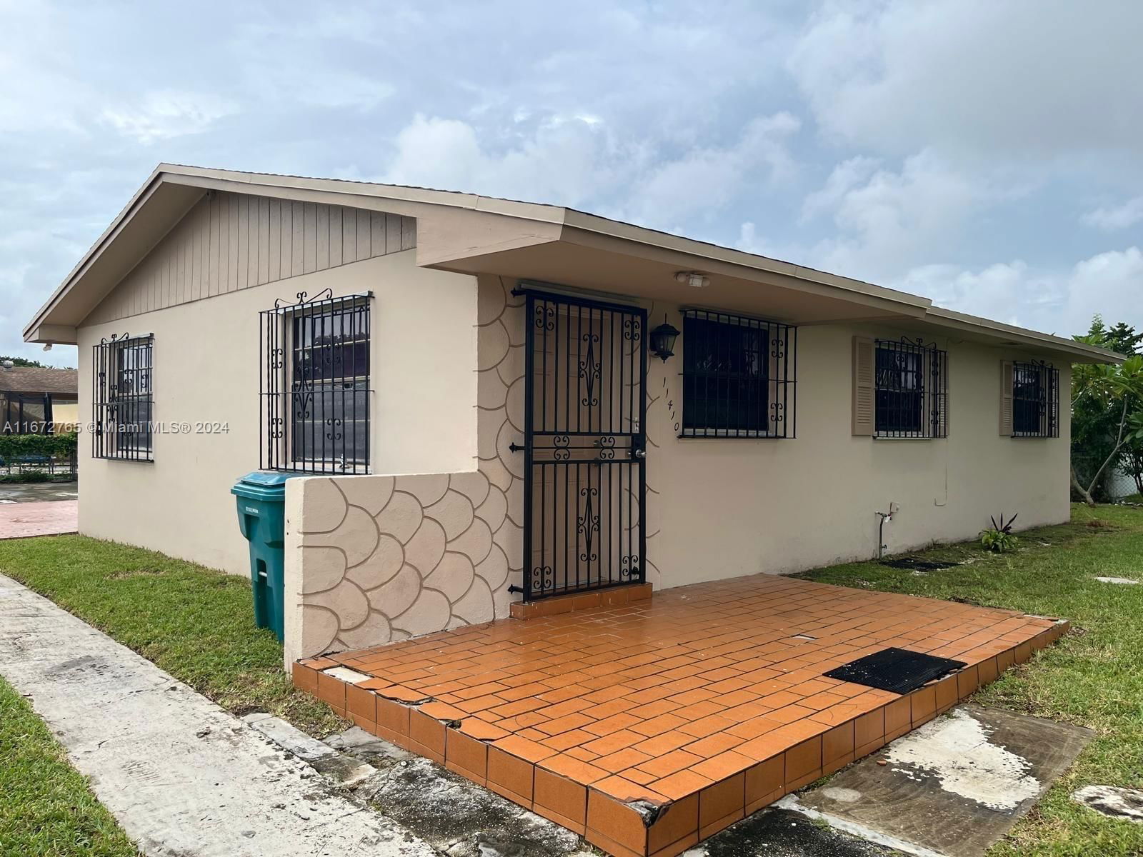 Real estate property located at 11410 192nd St, Miami-Dade, SOUTH MIAMI HEIGHTS 1ST A, Miami, FL