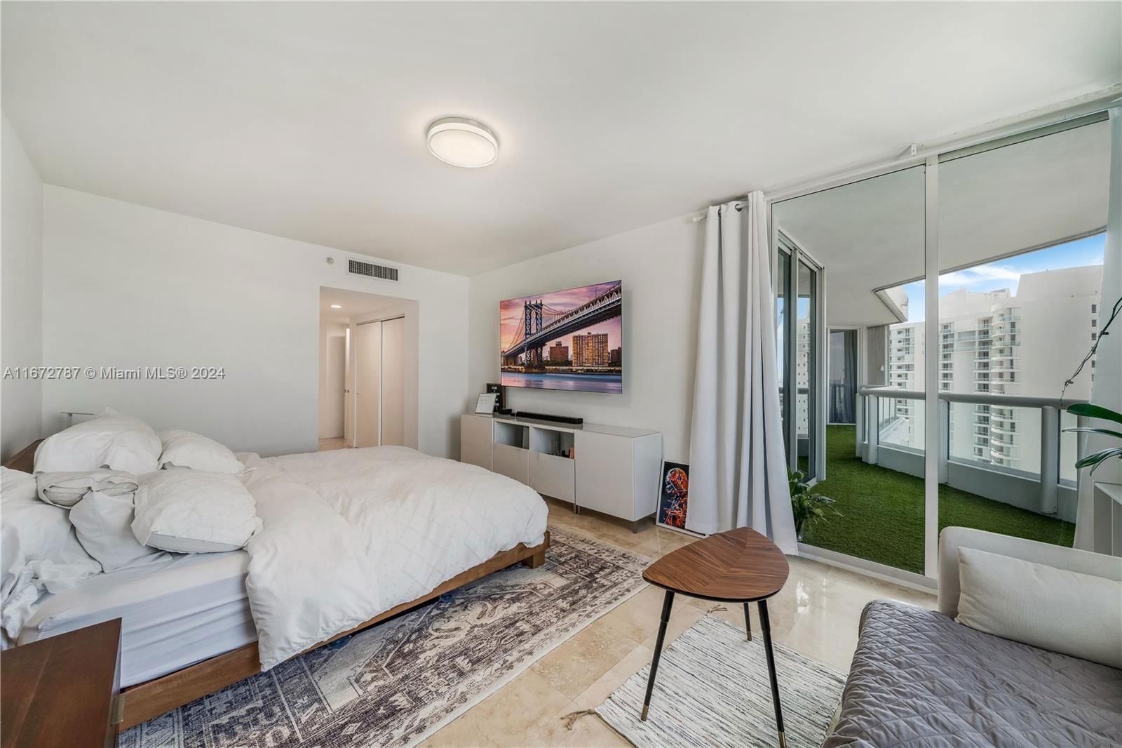 Real estate property located at 21205 Yacht Club Dr #2703, Miami-dade, North Tower At The Point, Aventura, FL