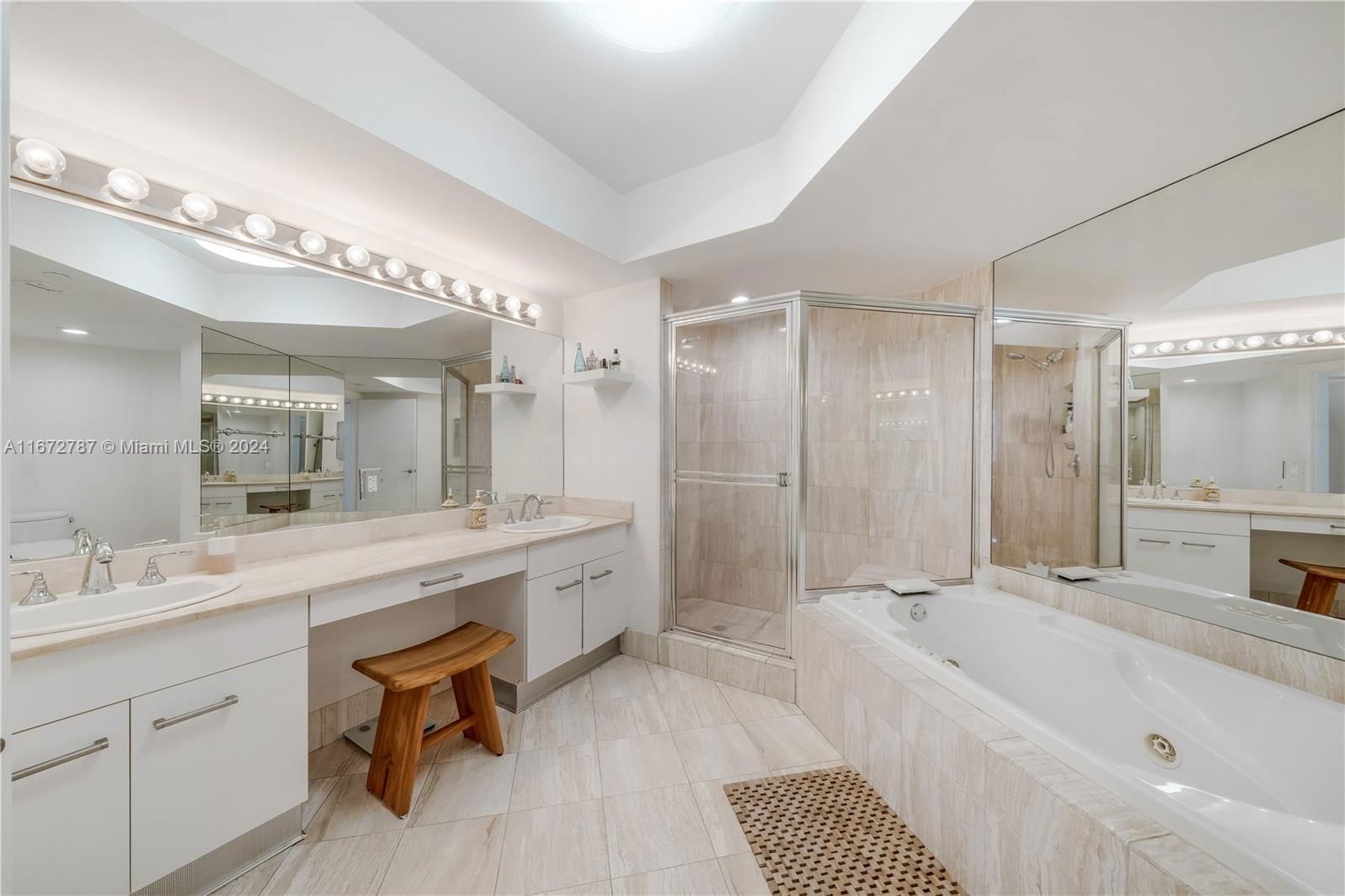 Real estate property located at 21205 Yacht Club Dr #2703, Miami-dade, North Tower At The Point, Aventura, FL