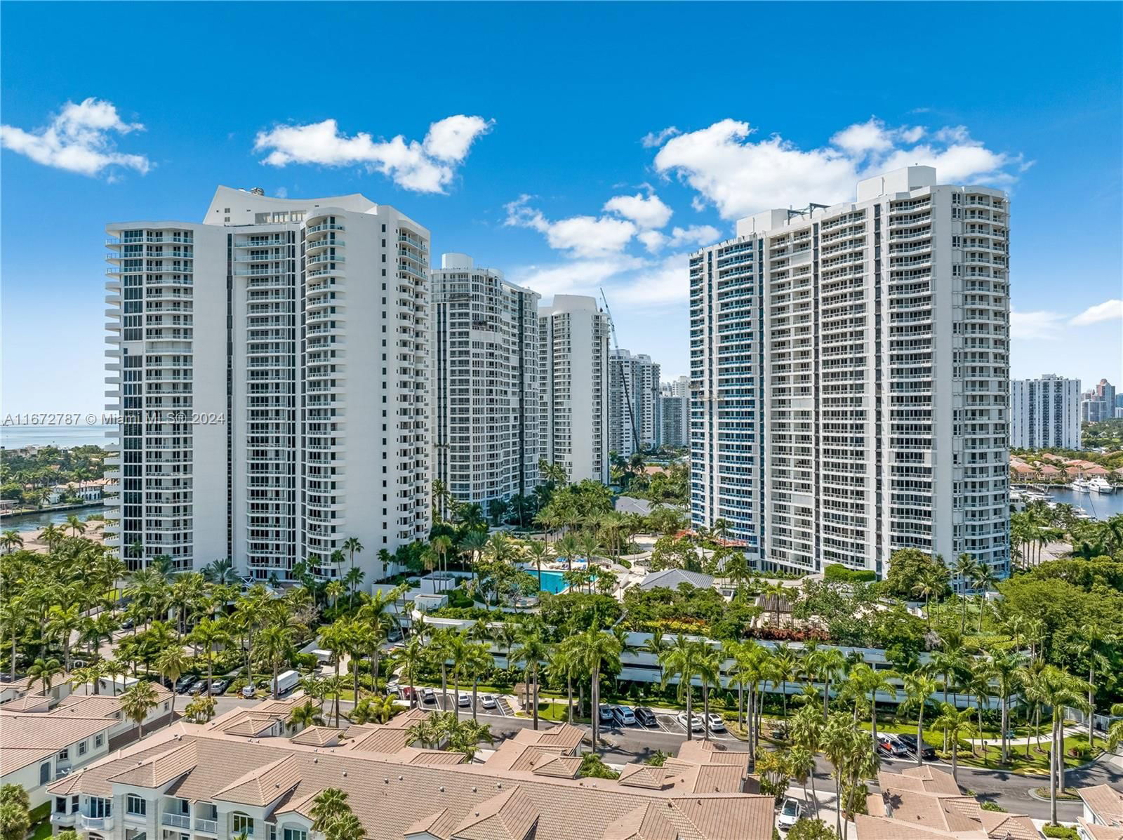 Real estate property located at 21205 Yacht Club Dr #2703, Miami-dade, North Tower At The Point, Aventura, FL