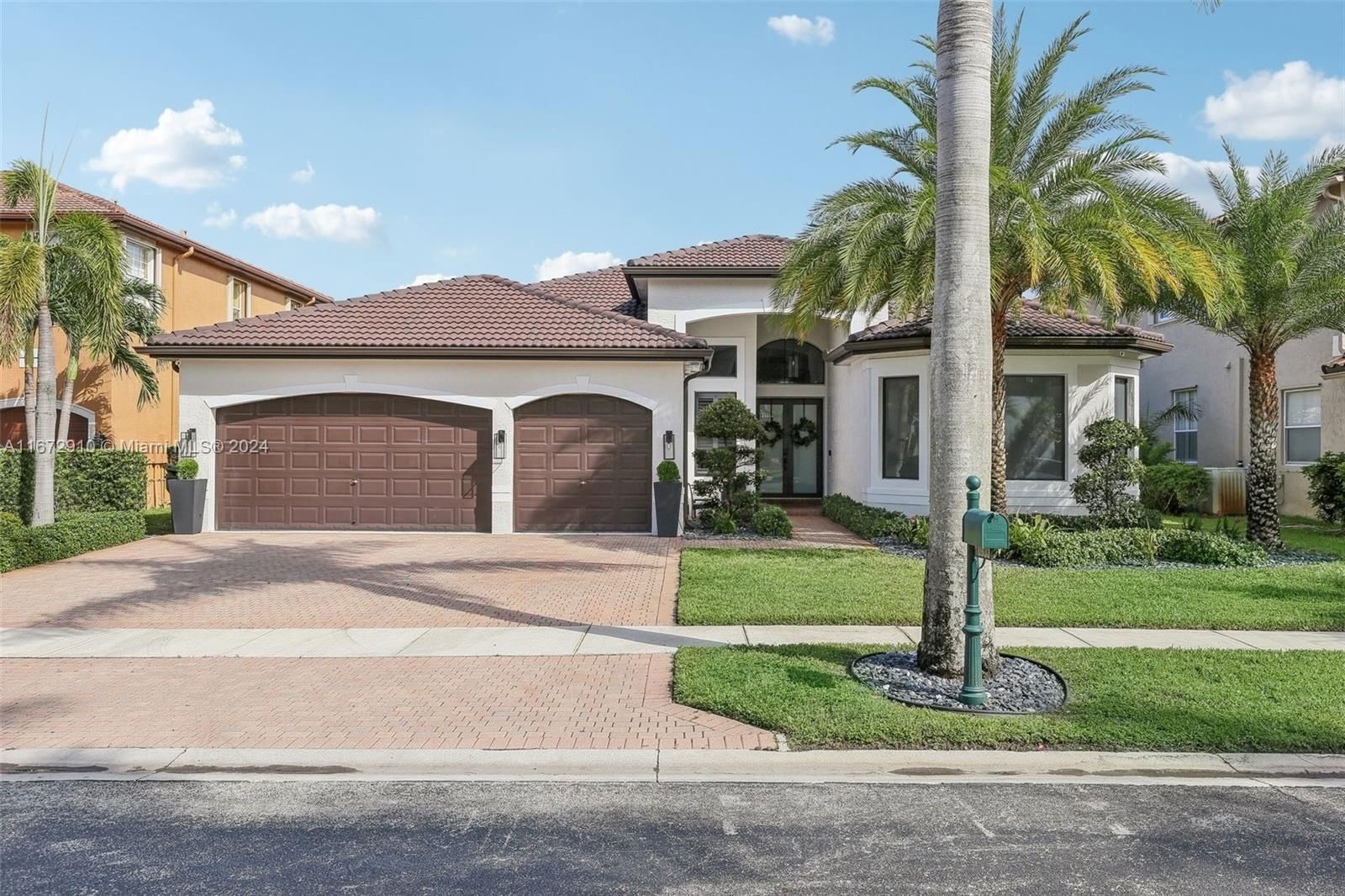 Real estate property located at 18933 33rd Ct, Broward, SUNSET LAKES PLAT ONE, Miramar, FL