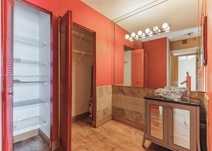 Real estate property located at 20225 34th Ct #2012, Miami-dade, Delvista Towers Condo, Aventura, FL