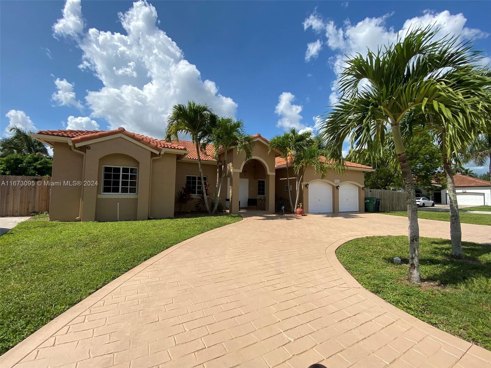 Real estate property located at 13282 206th Ter, Miami-Dade, MUSTANG RANCHES, Miami, FL