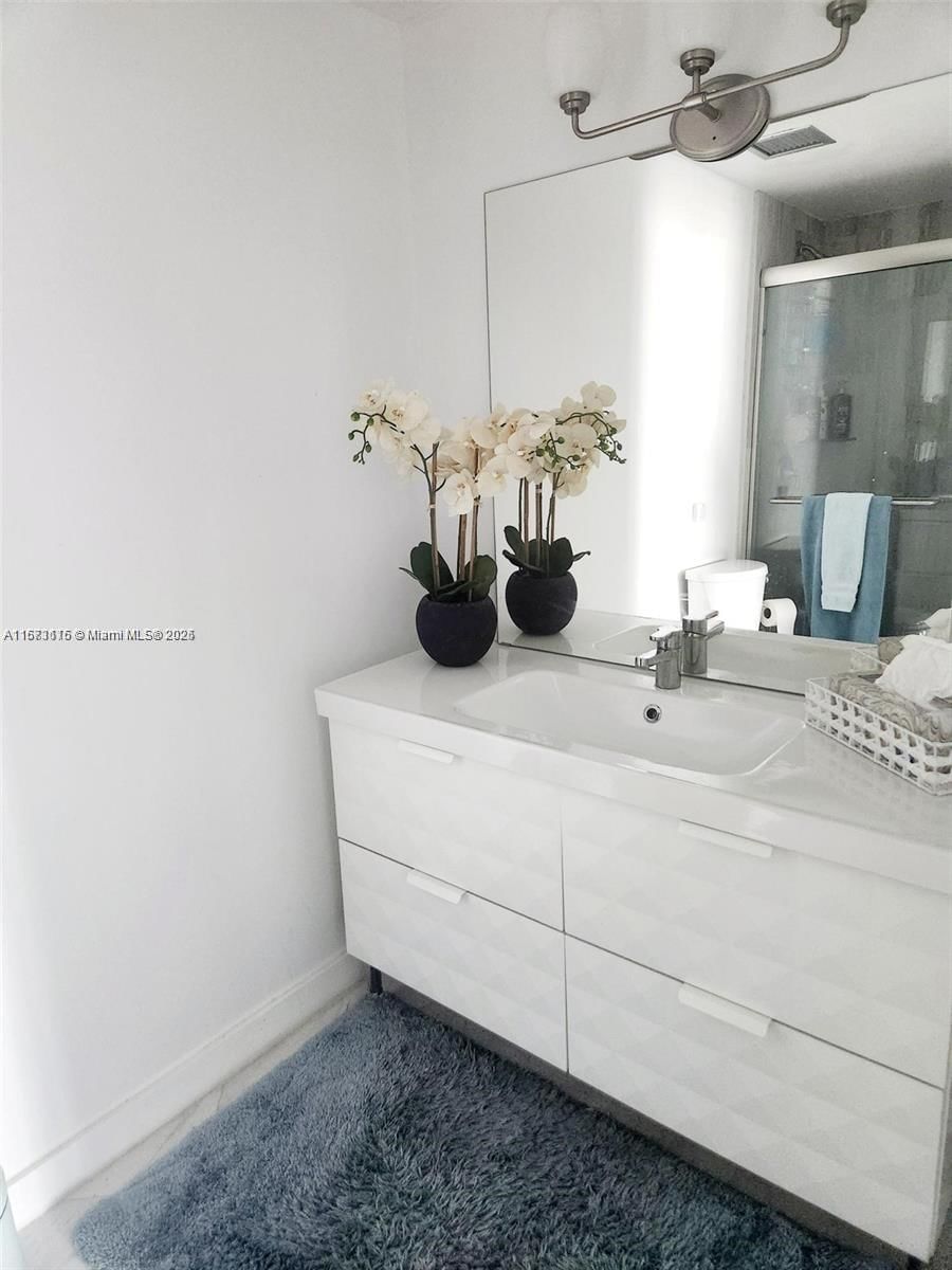 Real estate property located at 4330 Hillcrest Dr #414, Broward, Hillcrest East No 23 Cond, Hollywood, FL