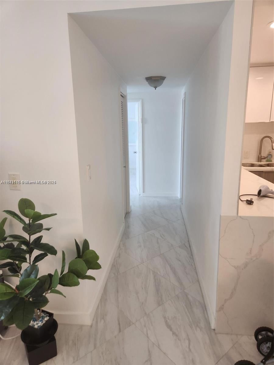 Real estate property located at 4330 Hillcrest Dr #414, Broward, Hillcrest East No 23 Cond, Hollywood, FL