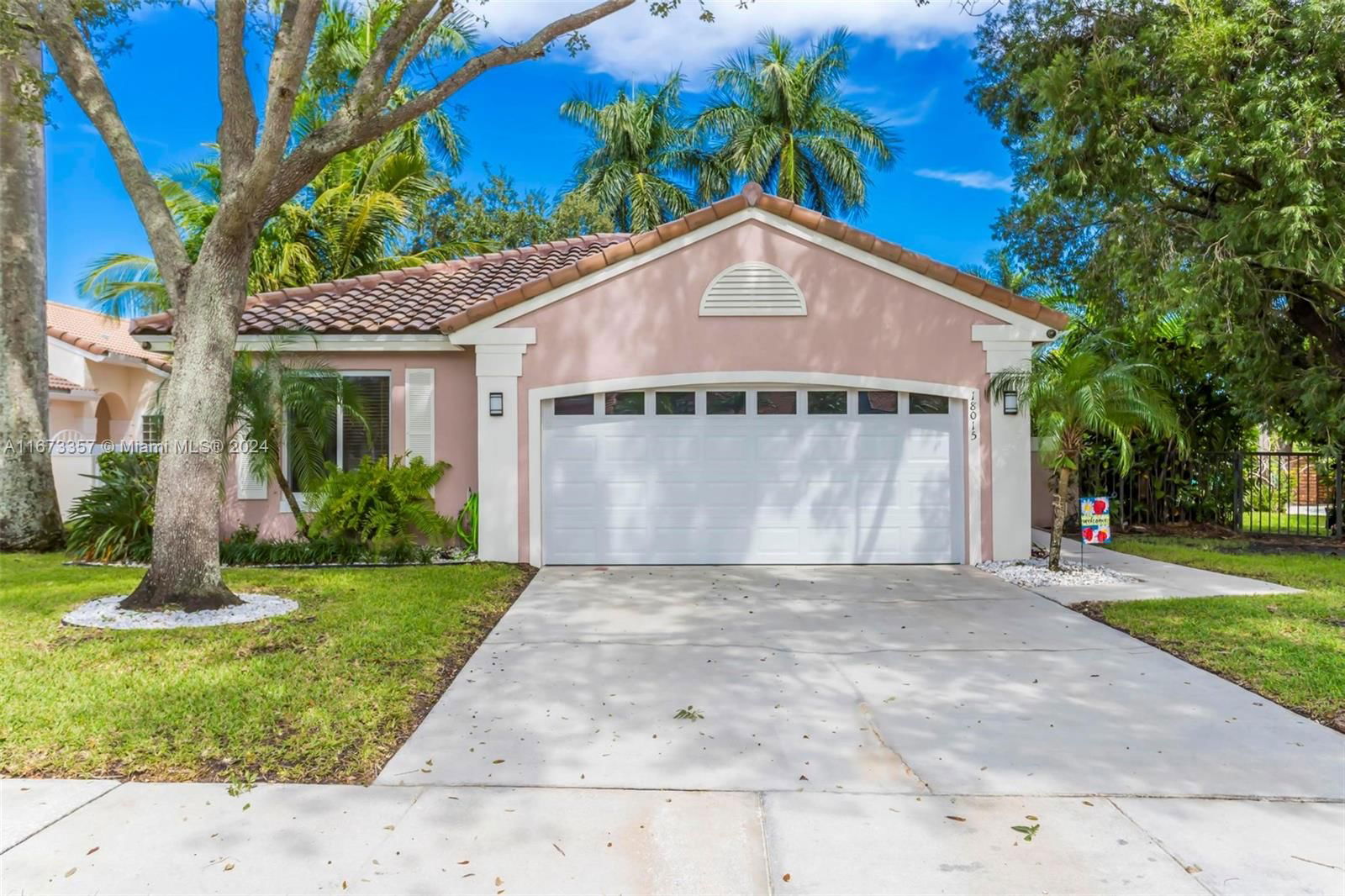 Real estate property located at 18015 21st St, Broward, SILVER LAKES AT PEMBROKE, Pembroke Pines, FL