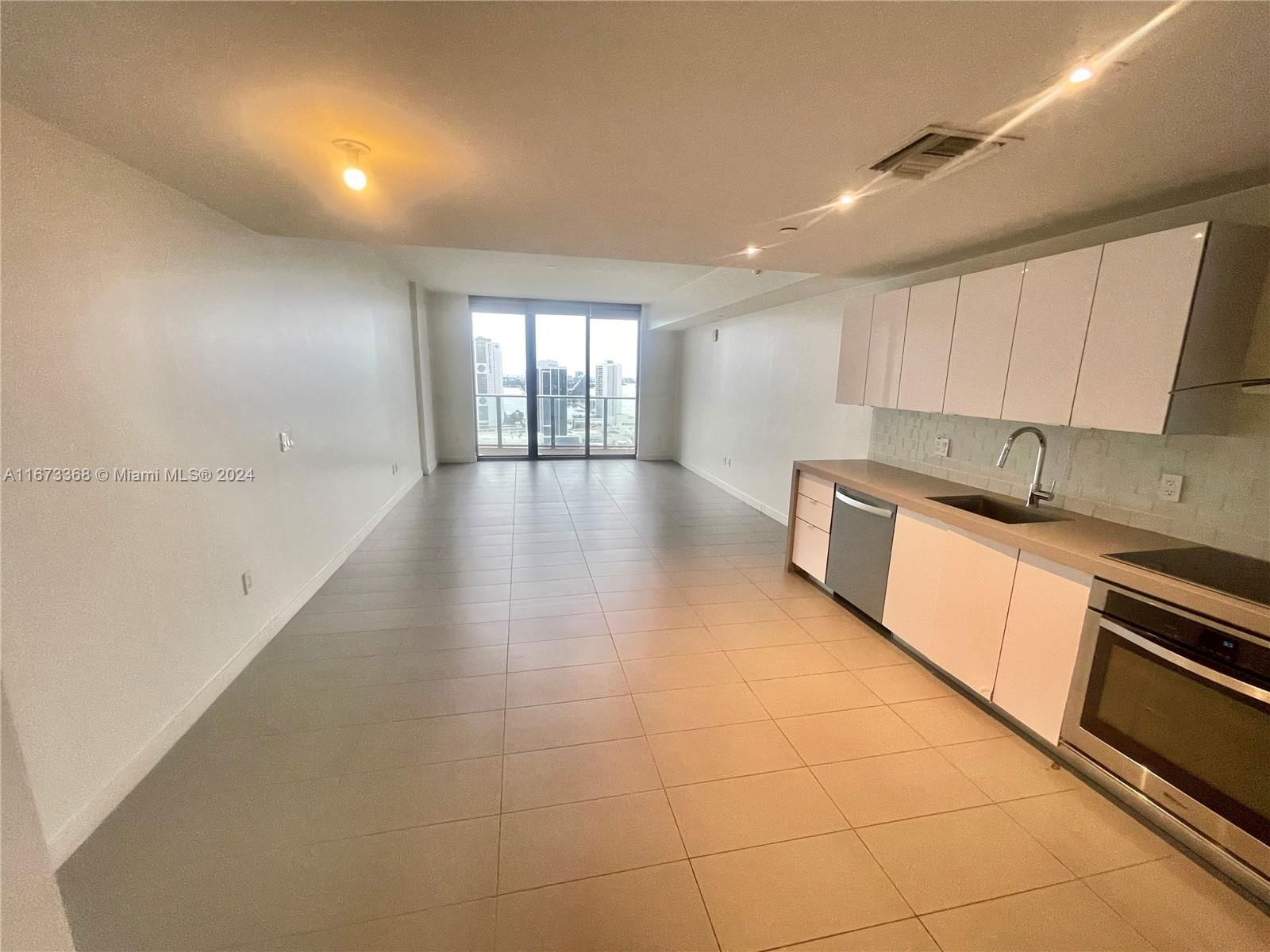 Real estate property located at 1600 1st Ave #2502, Miami-Dade, CANVAS CONDO, Miami, FL