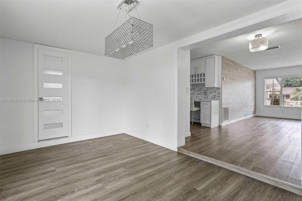 Real estate property located at 5470 9th Ln, Miami-dade, Palm Springs 5th Addn Sec, Hialeah, FL