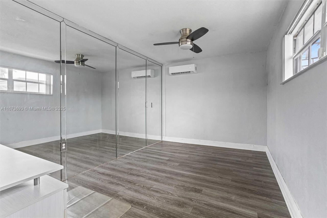 Real estate property located at 5470 9th Ln, Miami-dade, Palm Springs 5th Addn Sec, Hialeah, FL