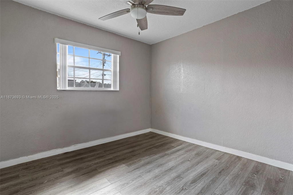 Real estate property located at 5470 9th Ln, Miami-dade, Palm Springs 5th Addn Sec, Hialeah, FL