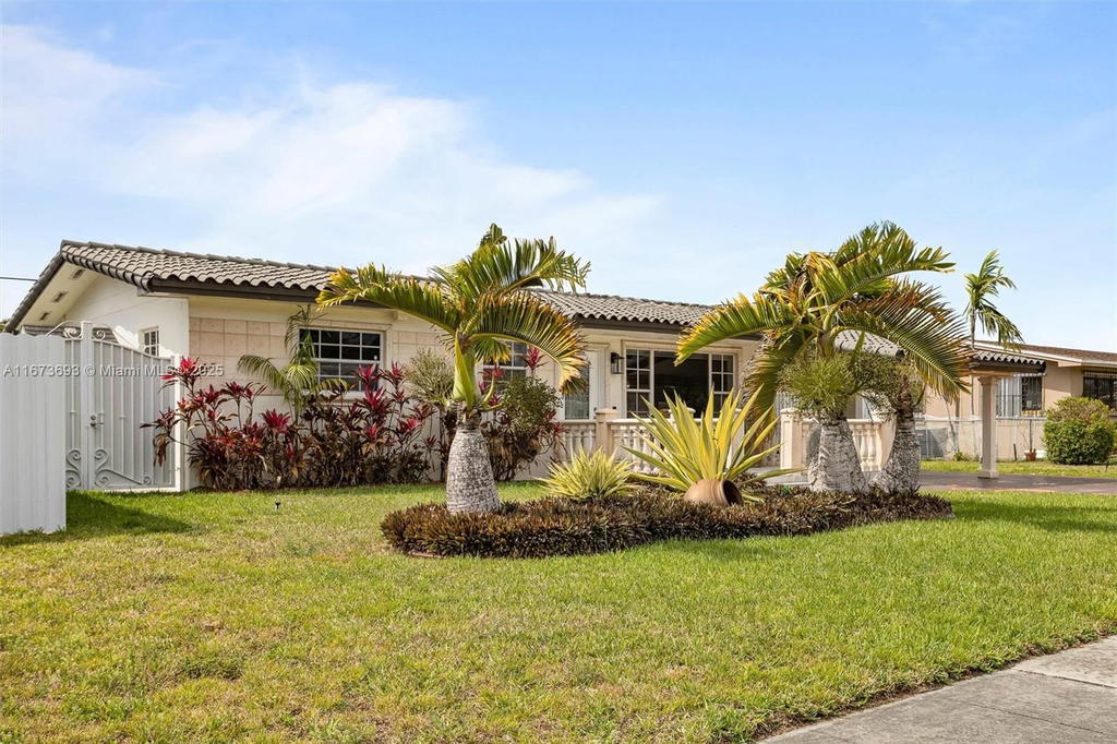 Real estate property located at 5470 9th Ln, Miami-dade, Palm Springs 5th Addn Sec, Hialeah, FL