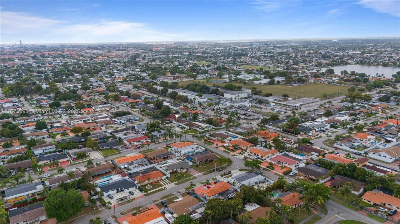 Real estate property located at 5470 9th Ln, Miami-dade, Palm Springs 5th Addn Sec, Hialeah, FL