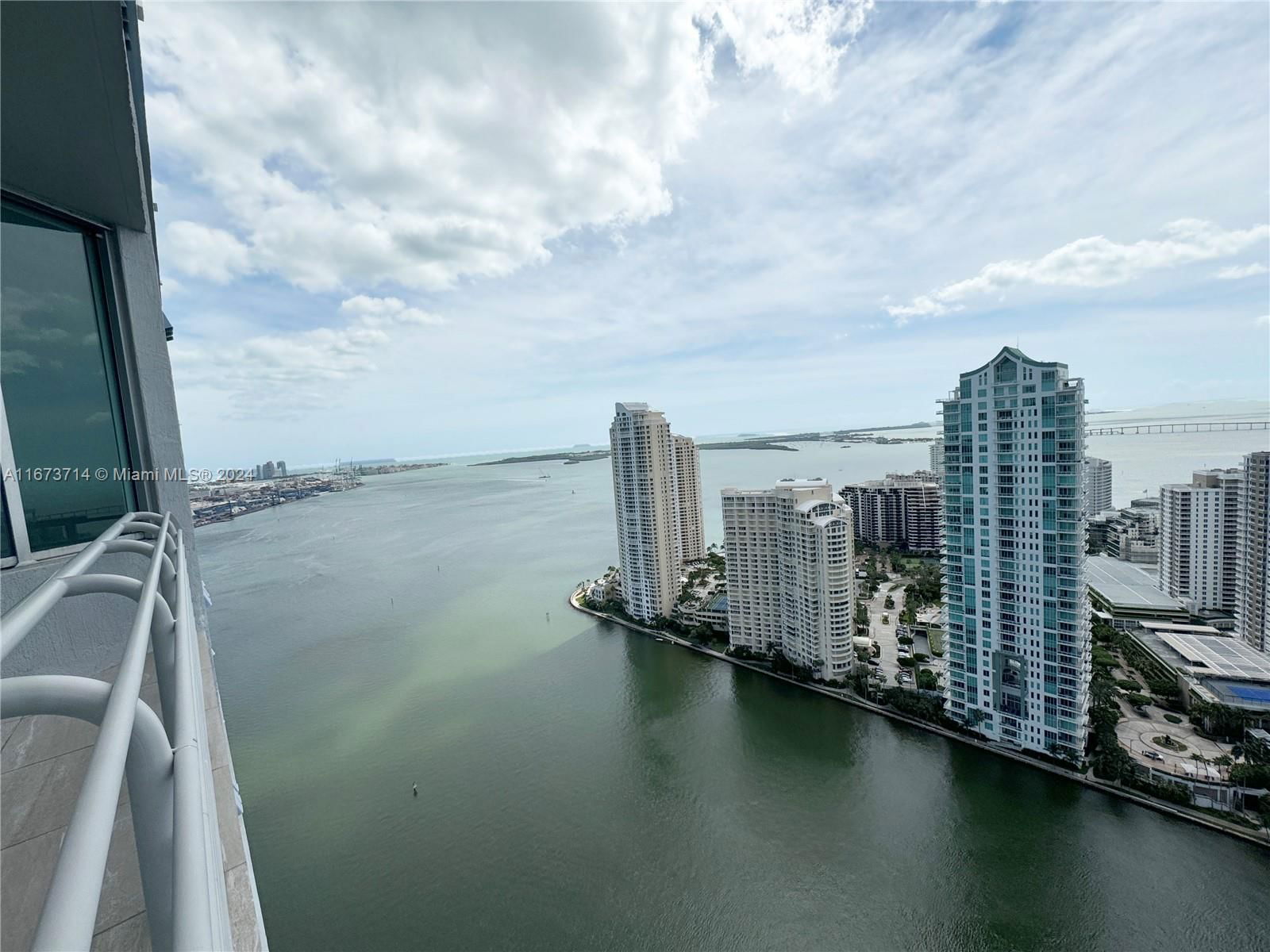 Real estate property located at 325 Biscayne Blvd LPH 19, Miami-Dade, ONE MIAMI WEST CONDO, Miami, FL