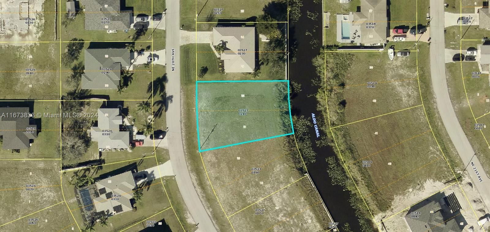 Real estate property located at 1311 20th Ave, Lee, Cape Coral, Cape Coral, FL