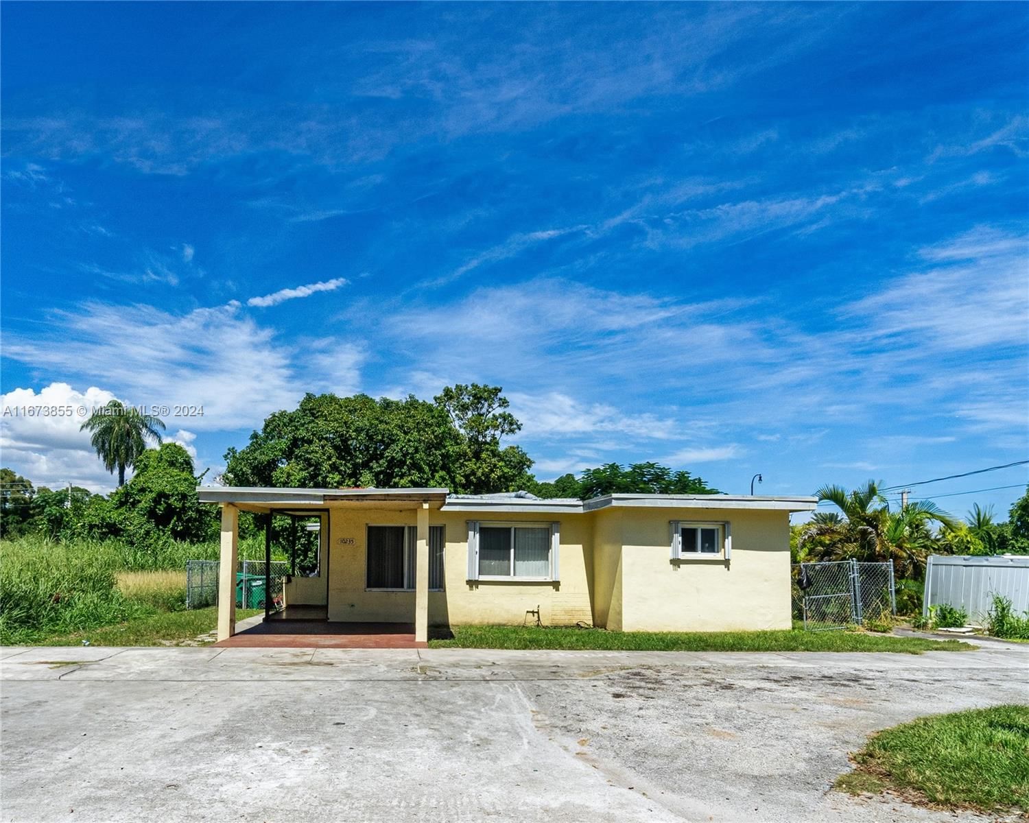 Real estate property located at 10235 177th St, Miami-Dade, N/A, Miami, FL